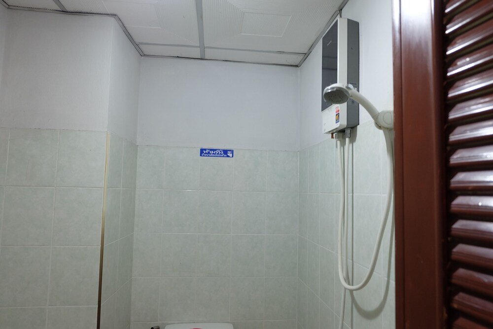 OYO 75429 101 プレイス ナワナコーン 写真2