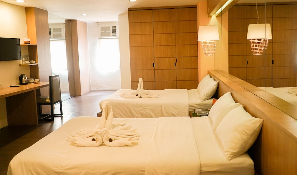 Tacloban Plaza Hotel 18/51