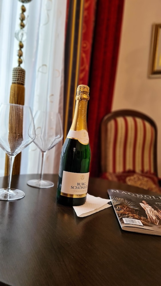 Hamlet Bed and Breakfast 24/66