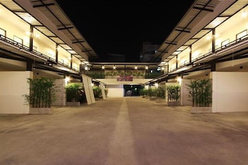 Bearing 26 Hotel 33/37