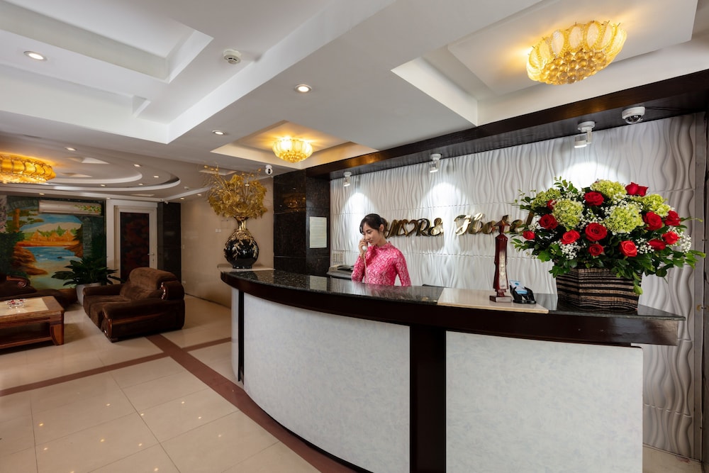 Amore Hotel 4/47