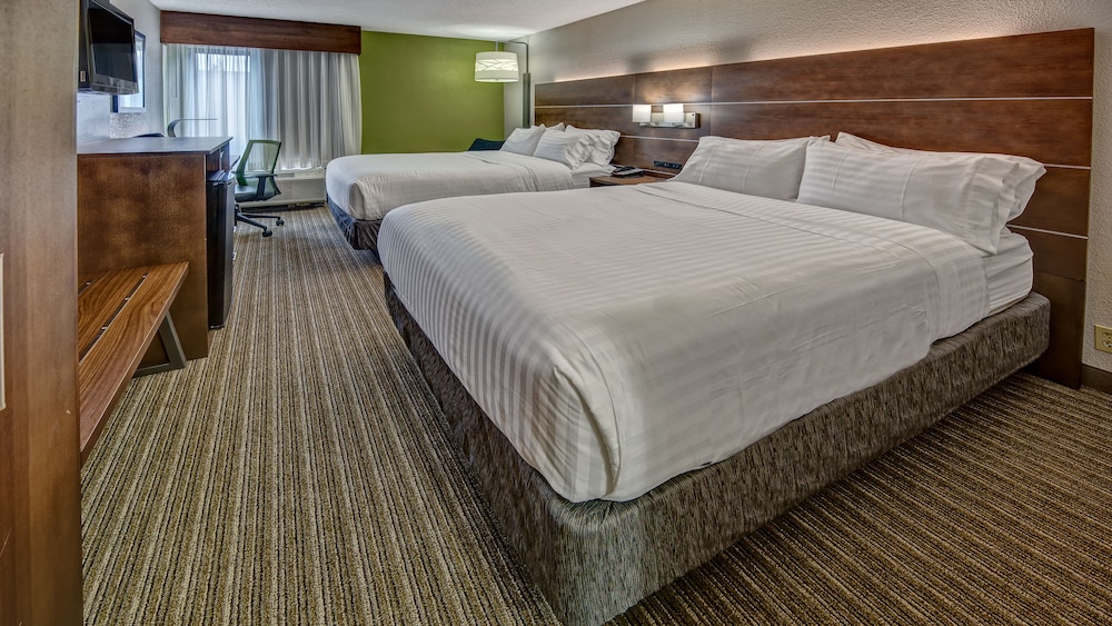 Holiday Inn Express Memphis Medical Center Midtown 12/61