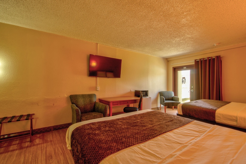 Clearwater Hotel 15/27