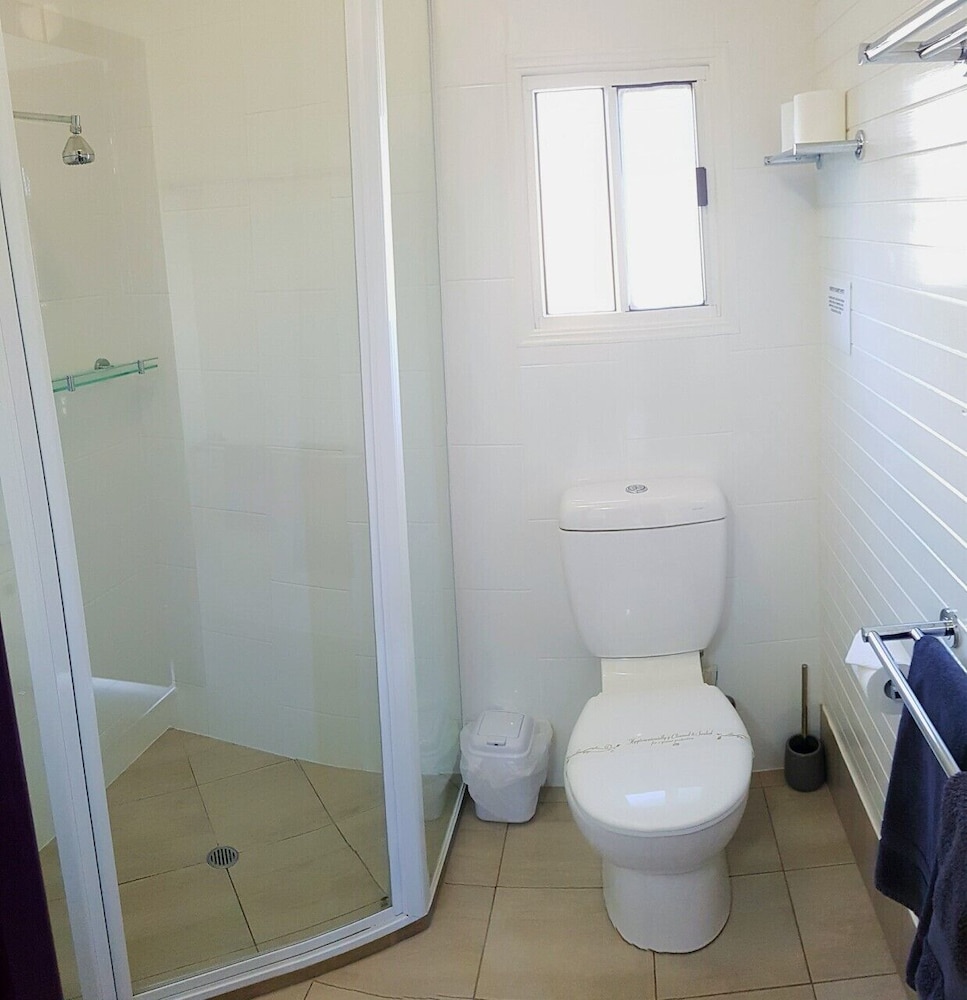 Bargara Gardens Motel And Holiday Villas 42/44