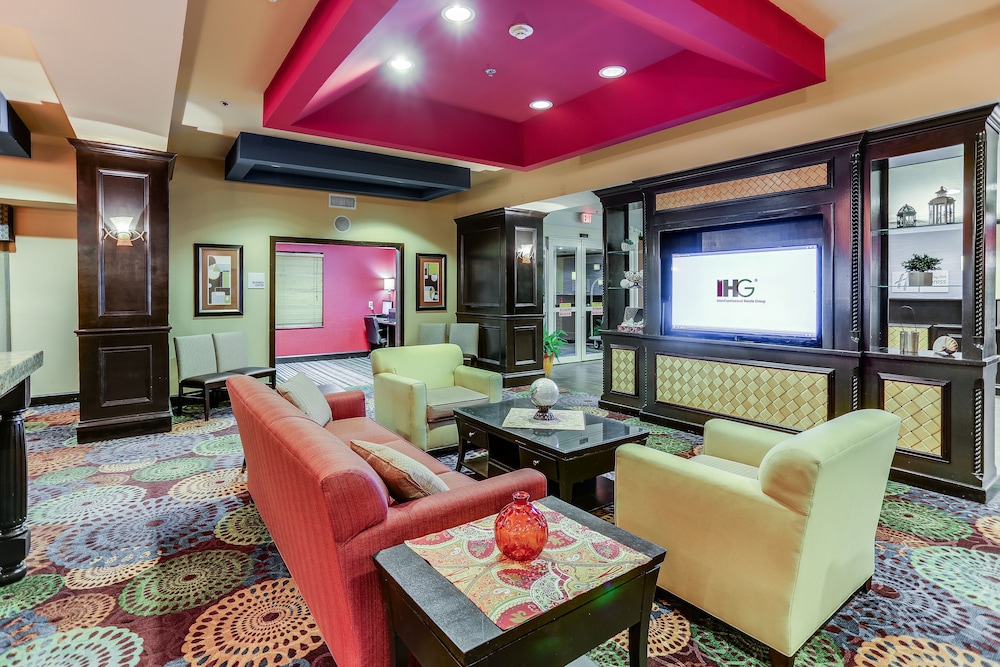 Holiday Inn Express Hotel And Suites Huntsville 42/65