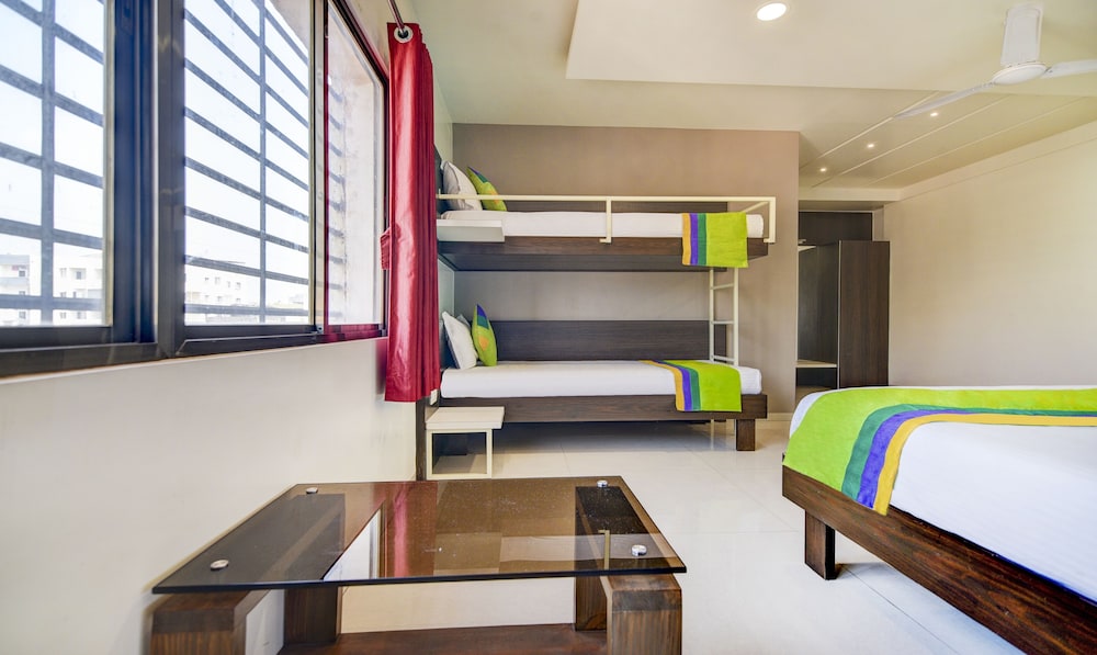 Treebo Shree Sai Suites 24/32