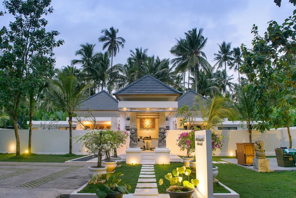 Bali Taman Sari Villa and Restaurant 17/18