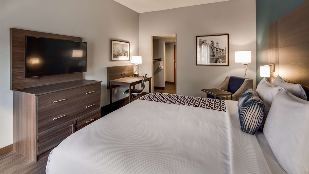 Best Western Plus Champaign/Urbana Inn 11/33