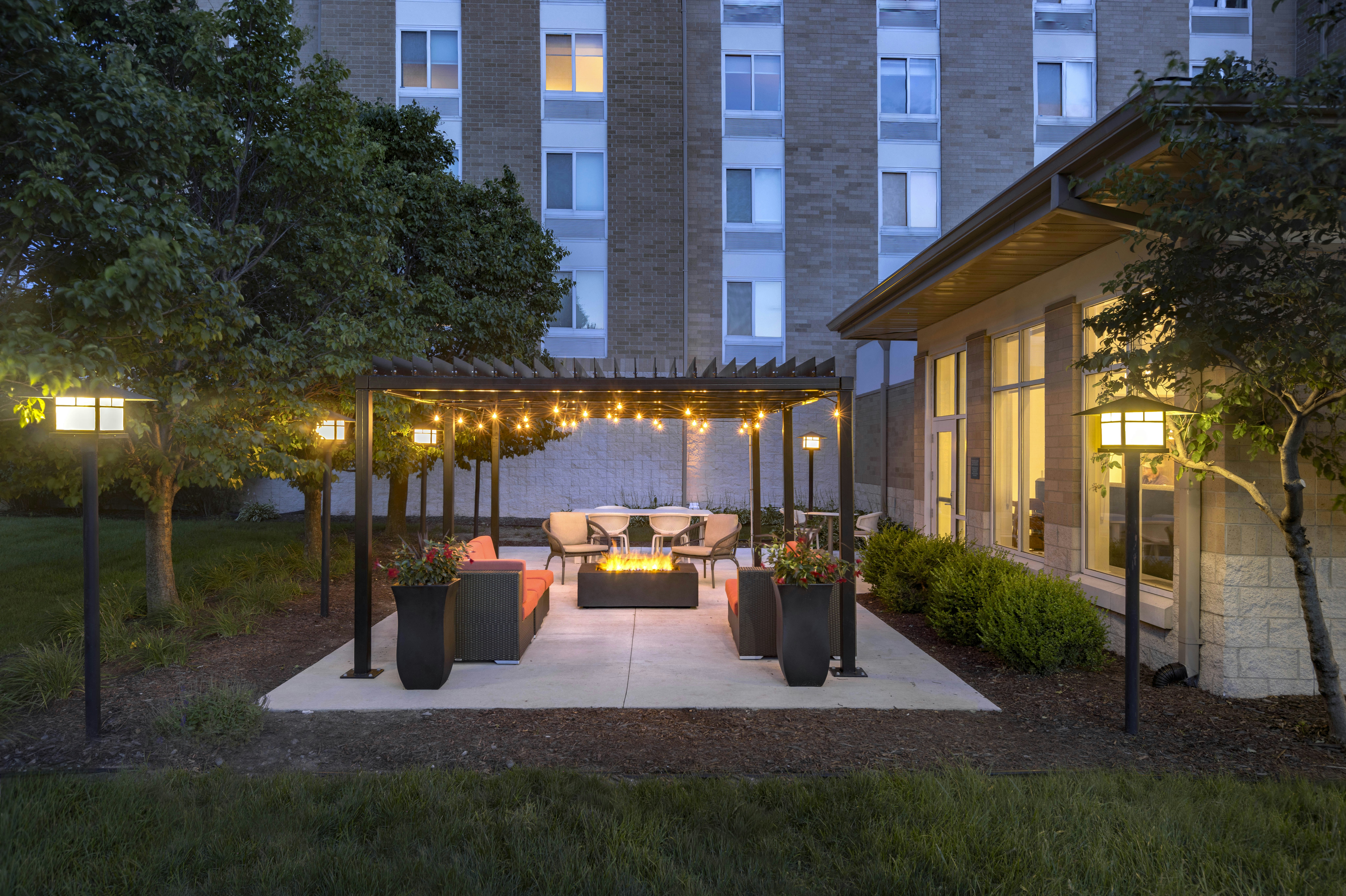 Hilton Garden Inn Des Moines/Urbandale 24/24