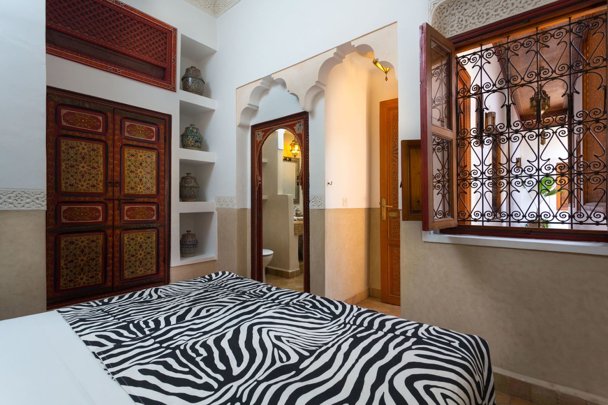 غرفة قياسية بسرير مزدوج بإطلالة على الفناء، Riad Melhoun Spa 9/10
