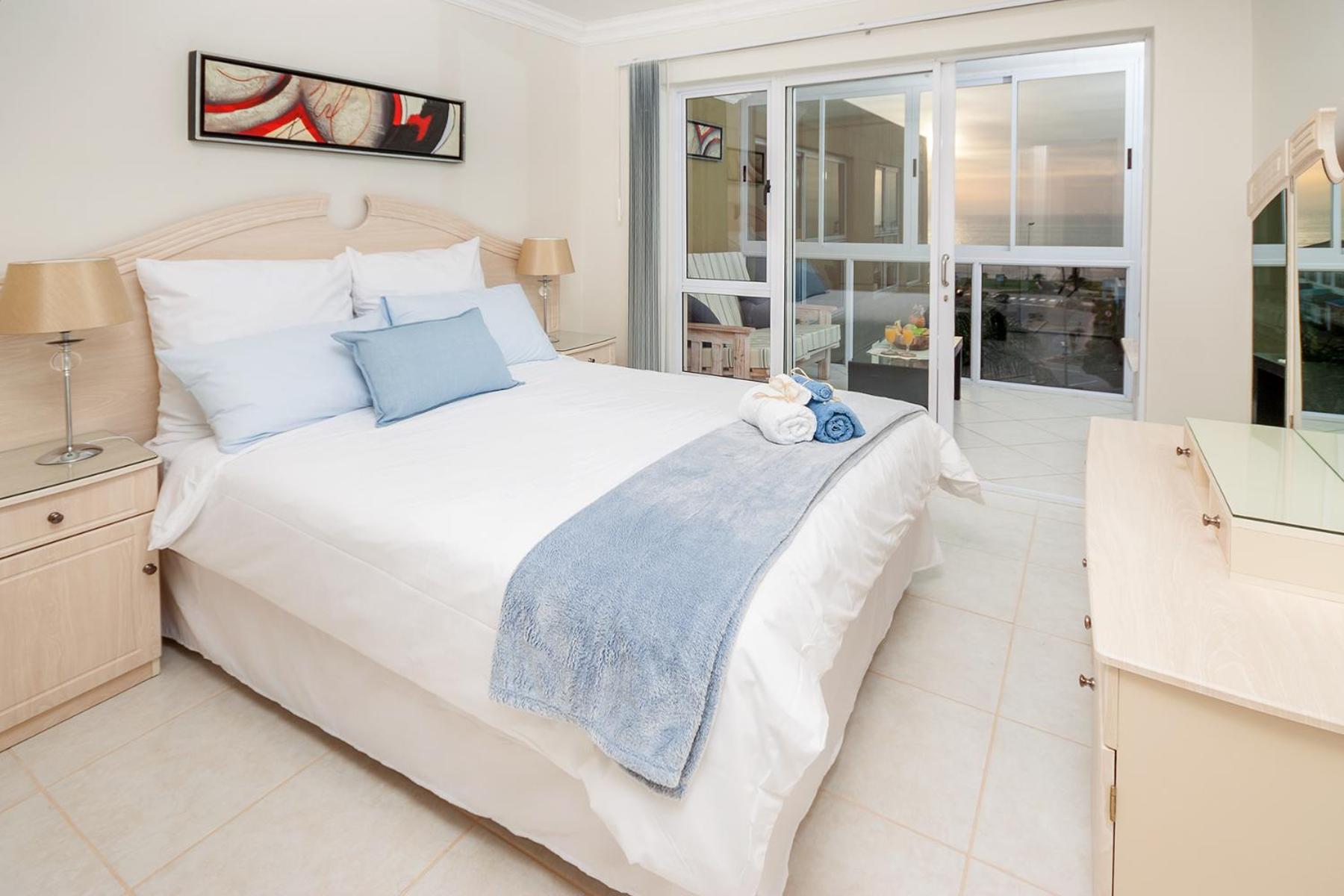 Main Beach Penthouse 3/14