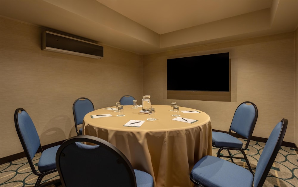 Sonesta Hotel Miraflores 51/57