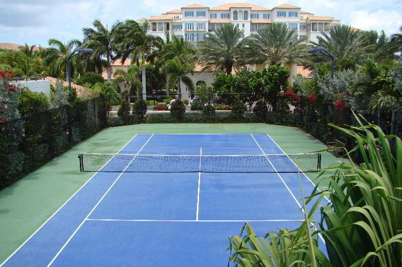 The Regent Grand on Grace Bay Beach 17/49