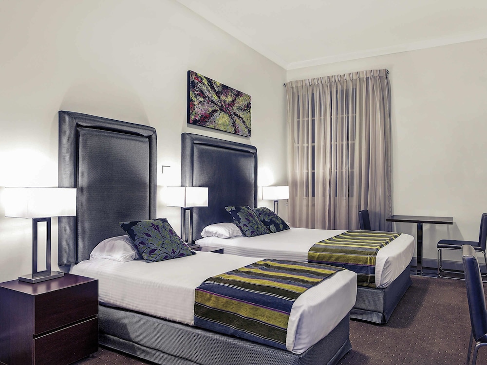 Mercure Maitland Monte Pio 13/50