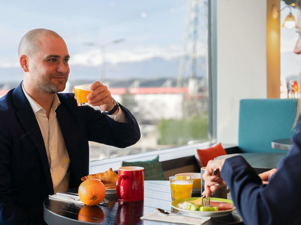 Hotel ibis Styles Geneve Palexpo Aeroport 48/56