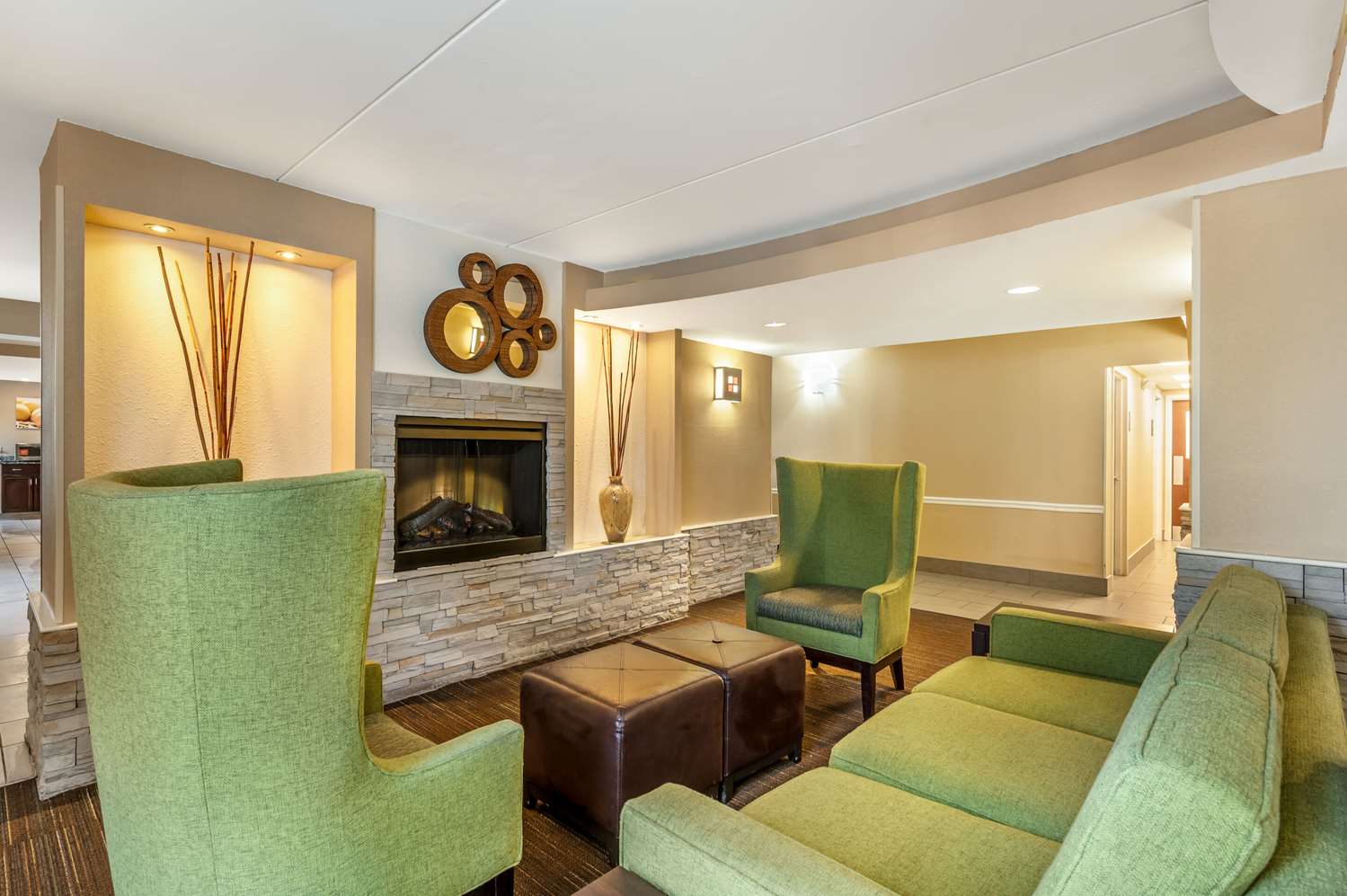 Comfort Inn & Suites East Hartford - Hartford 13/20