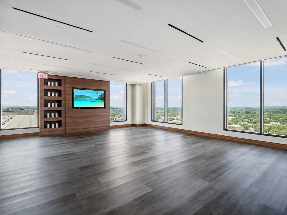 Global Luxury Suites at Reston Town Center 67/75