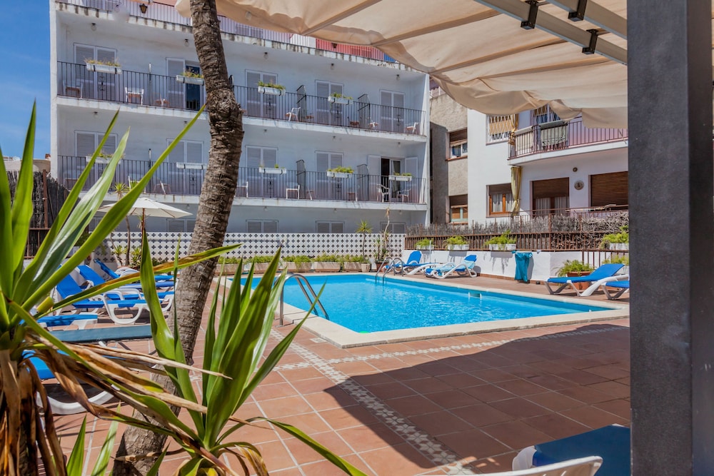 El Cid Hotel 58/72