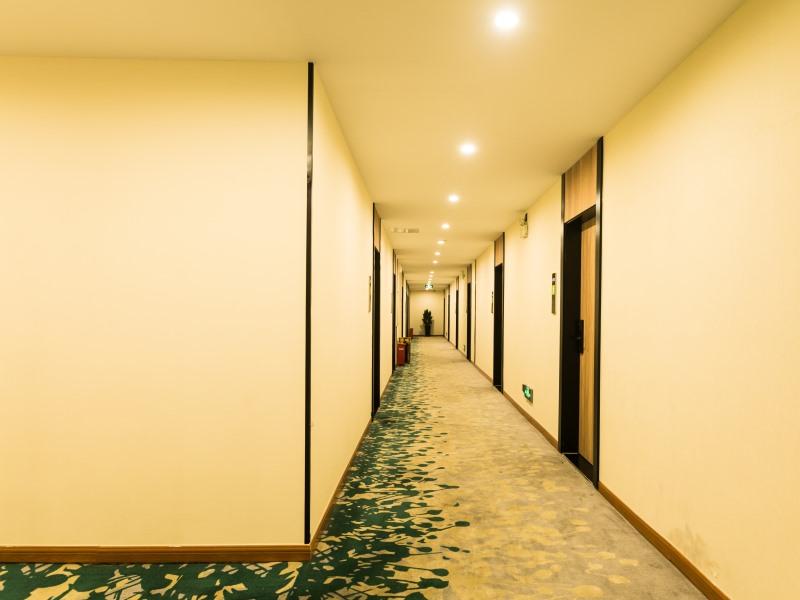 GreenTree Inn Wuxi Jiangyin City Wanda Plaza Tongfu Road Express Hotel 41/49