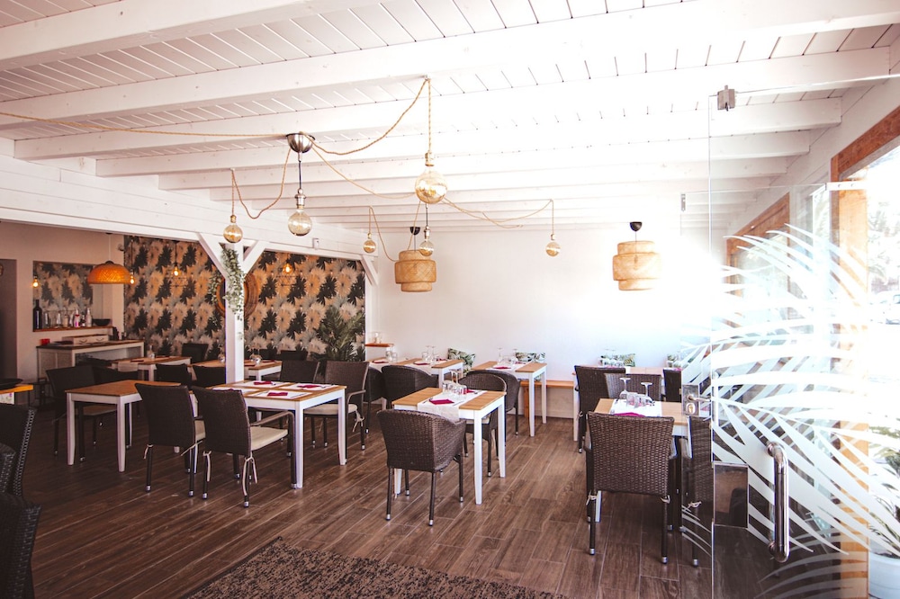 Punta Elena Beach the Home Collection 44/64