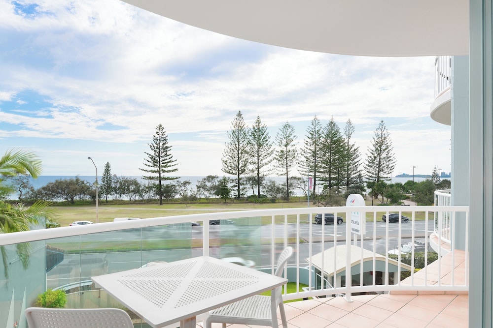 ALEX SEASIDE RESORT 35/65
