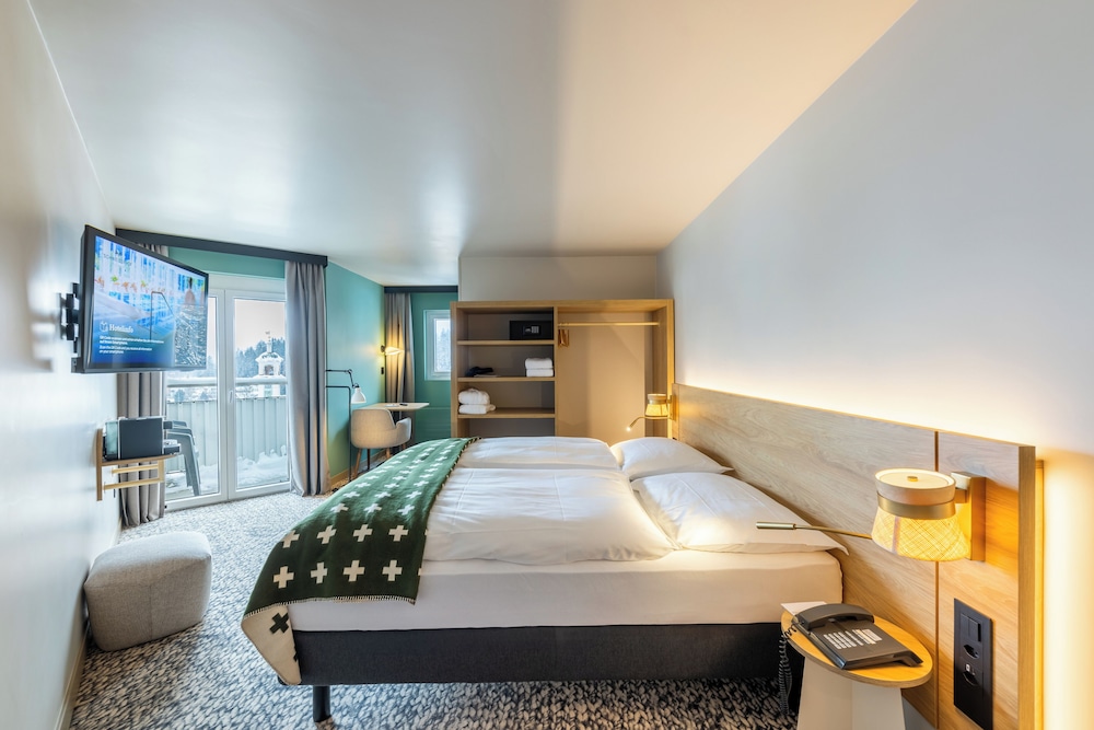 Alpine, Panorama, Twin Beds, Corner