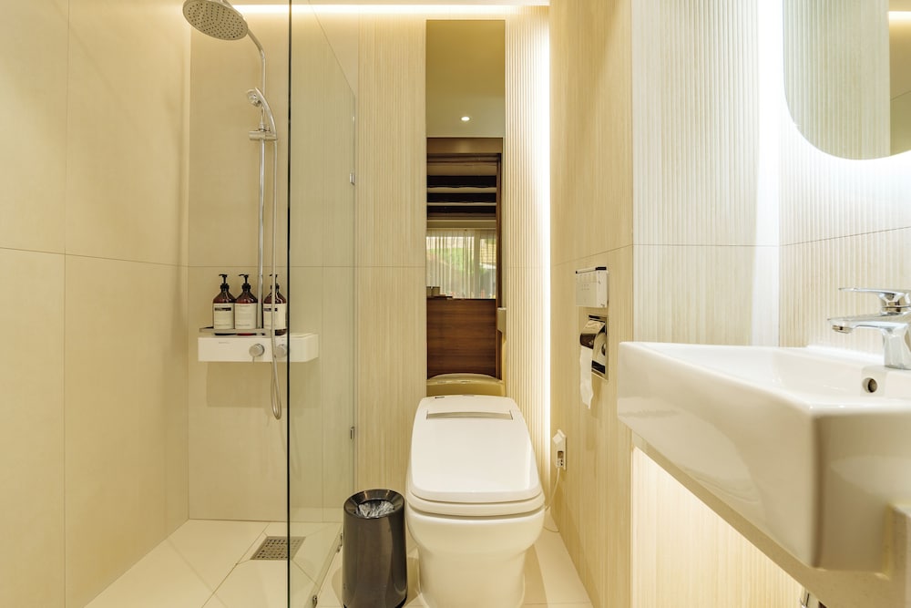 Hansan Marina Hotel Resort 62/63
