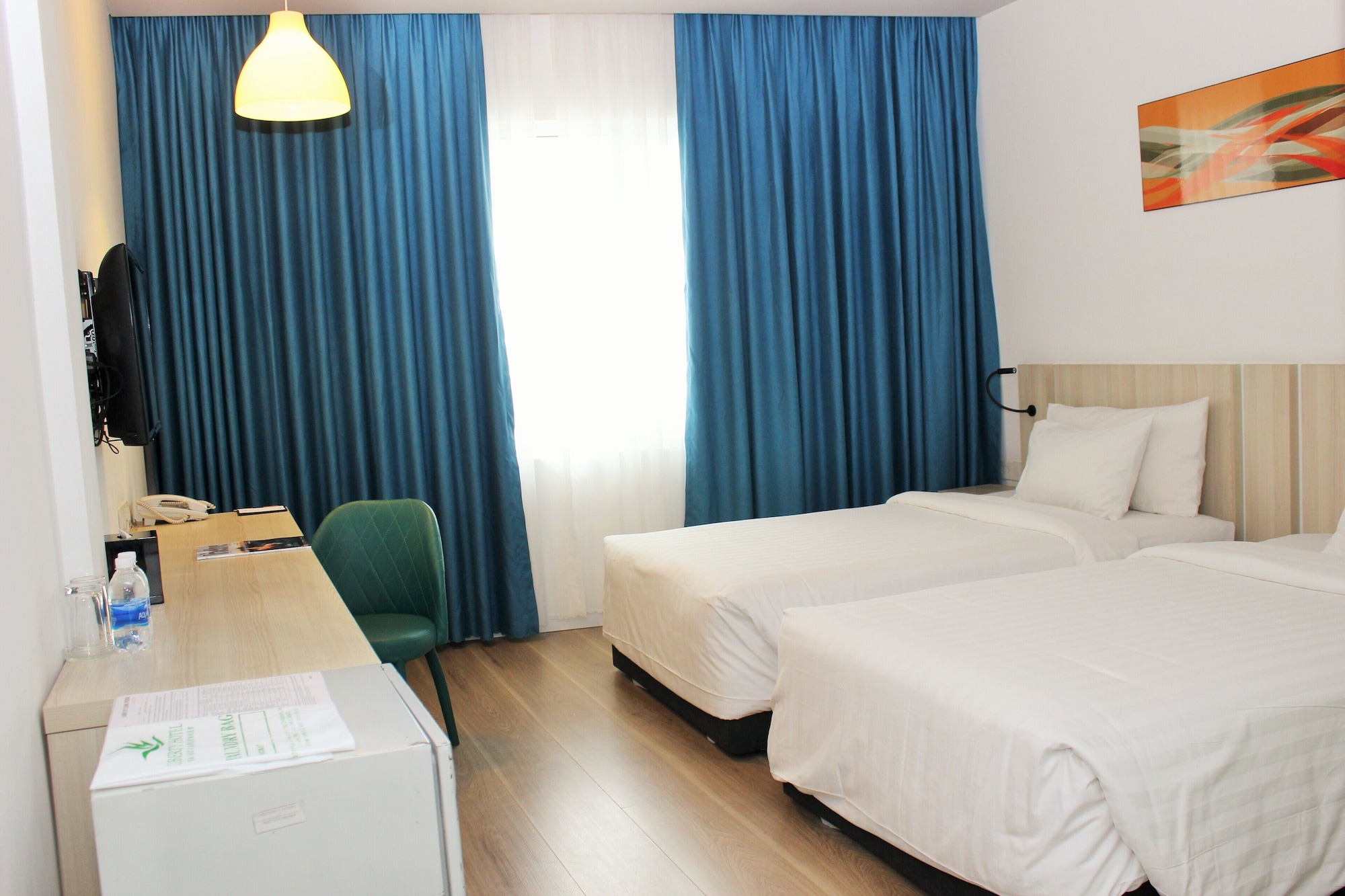Deluxe, Executive, Twin Beds, Liberty Hotel Saigon Greenview 7/10