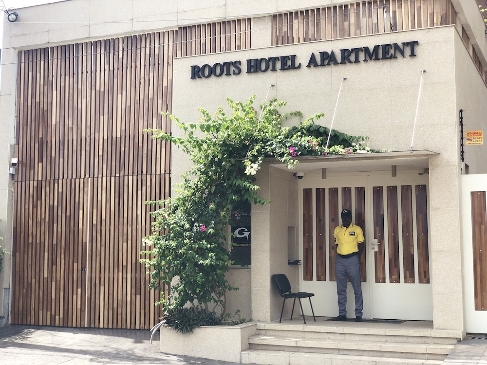 Roots Hotel Apartment in ABIDJAN