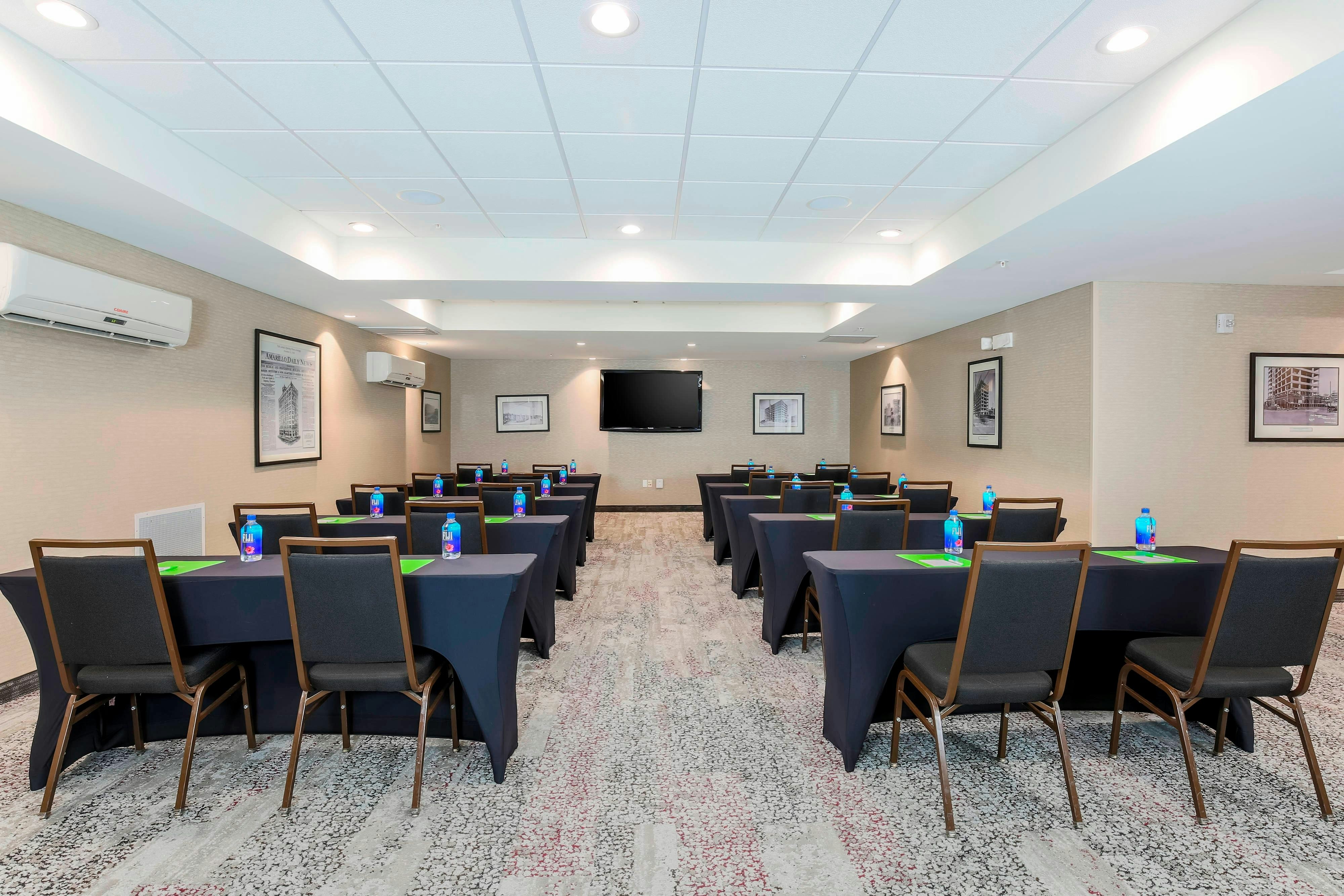 Courtyard By Marriott Amarillo Downtown 33/37