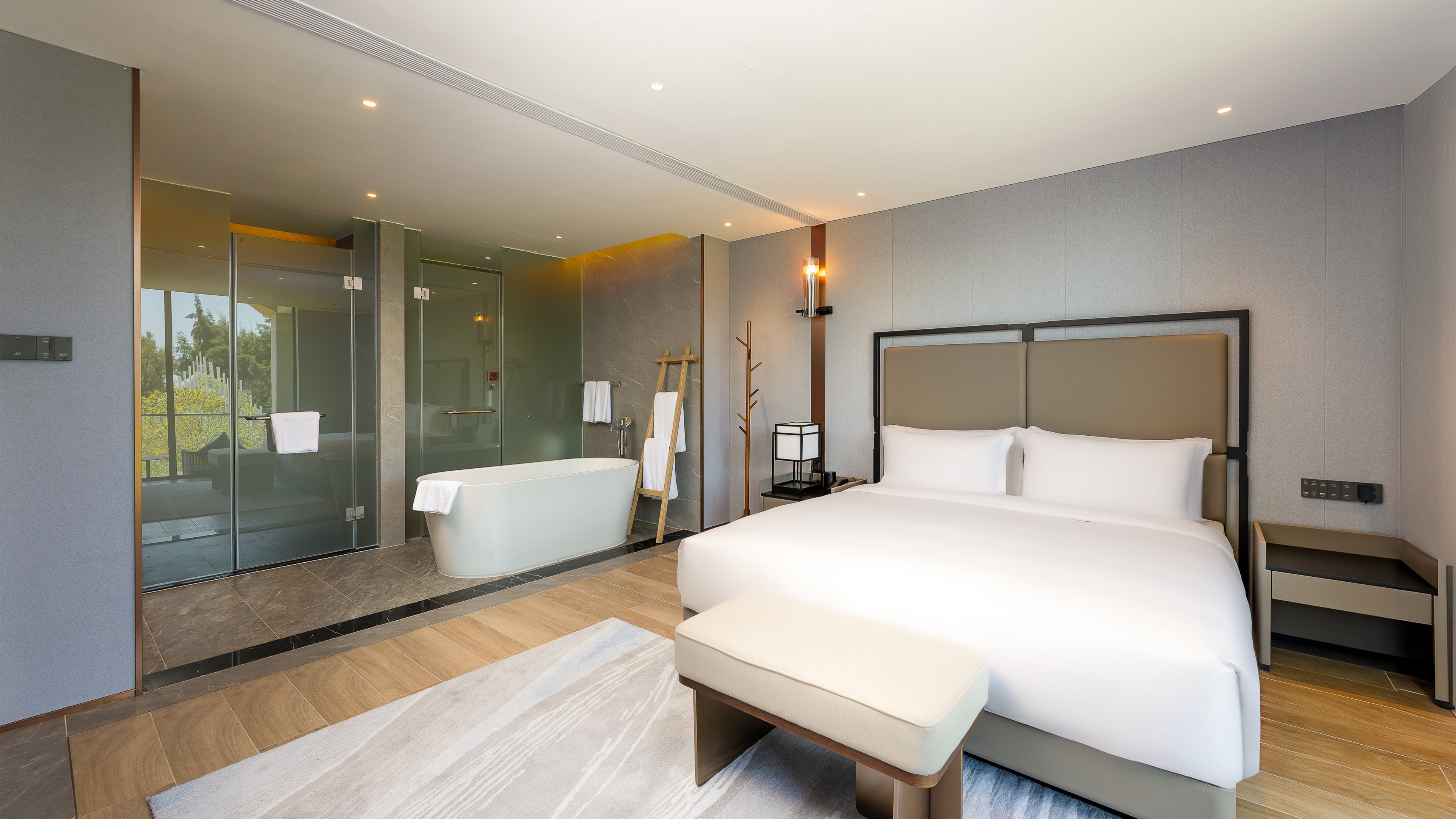 Holiday Inn Hainan Xiangshui Bay 10/50