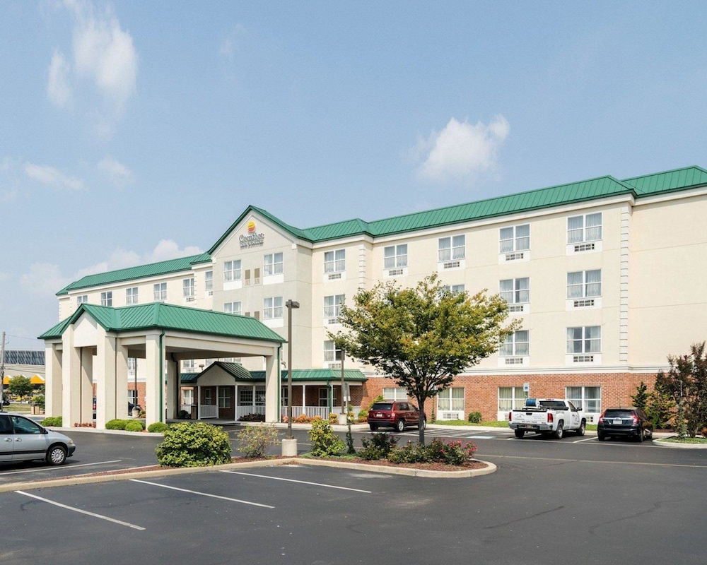 Comfort Inn & Suites Dover near Speedway 1/56