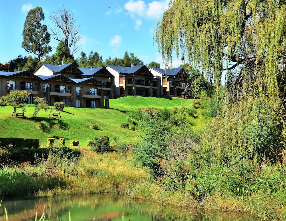 PREMIER RESORT SANI PASS 1/71