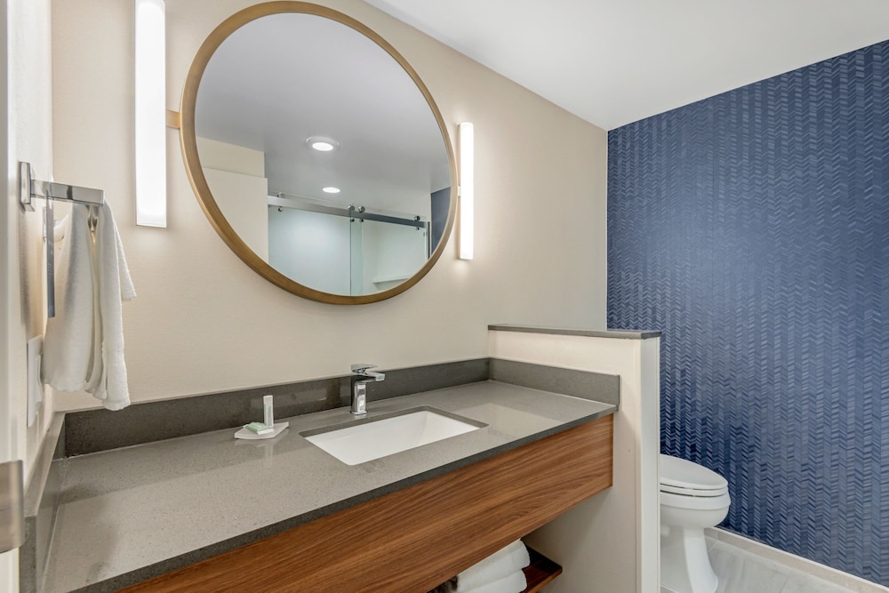 Fairfield Inn & Suites North Conway 47/49