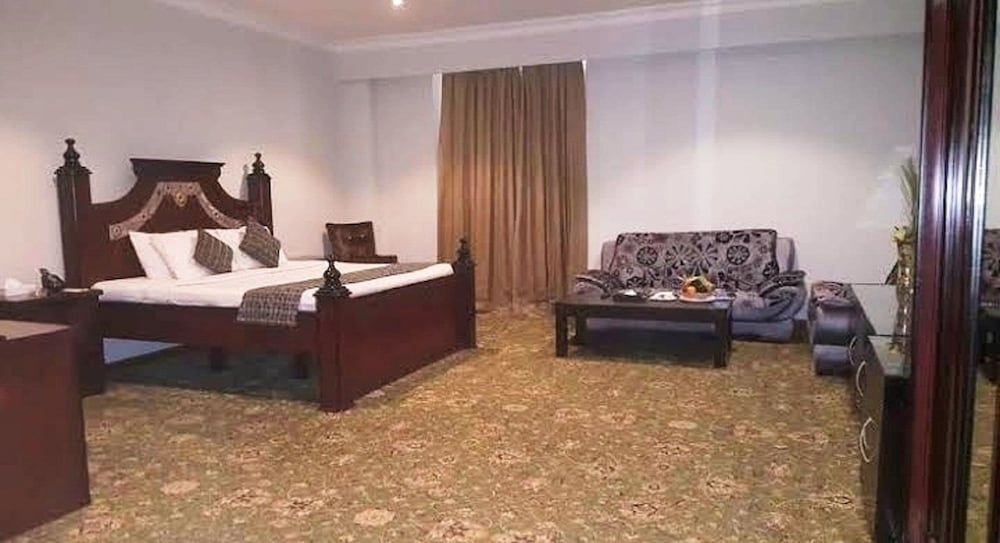 1 BEDROOM, JUNIOR SUITE, STUDIO, PARTIAL SEA VIEW
