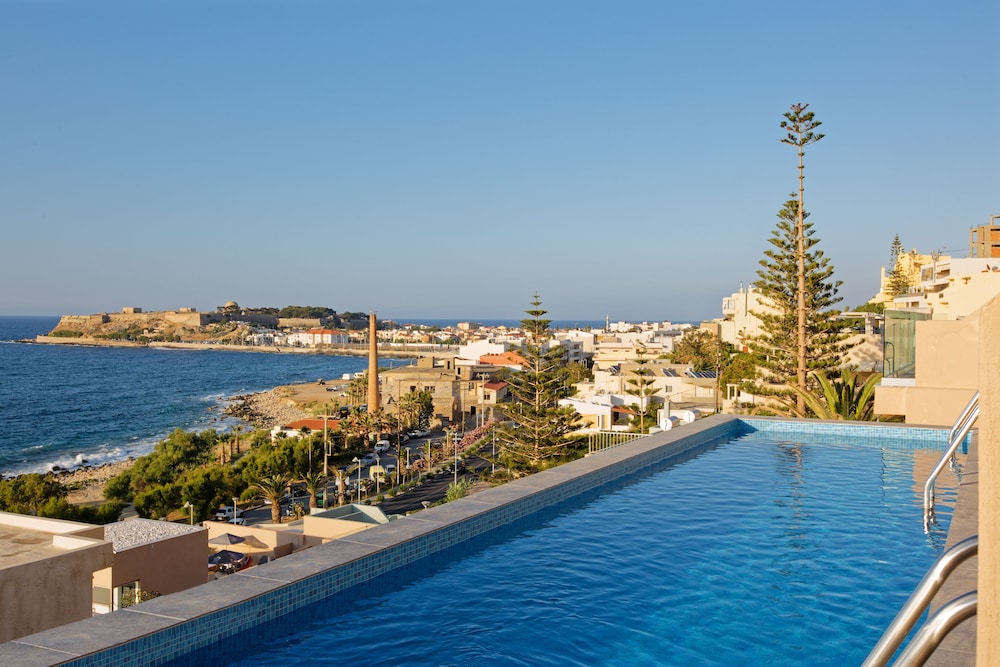 Archipelagos Hotel 38/46