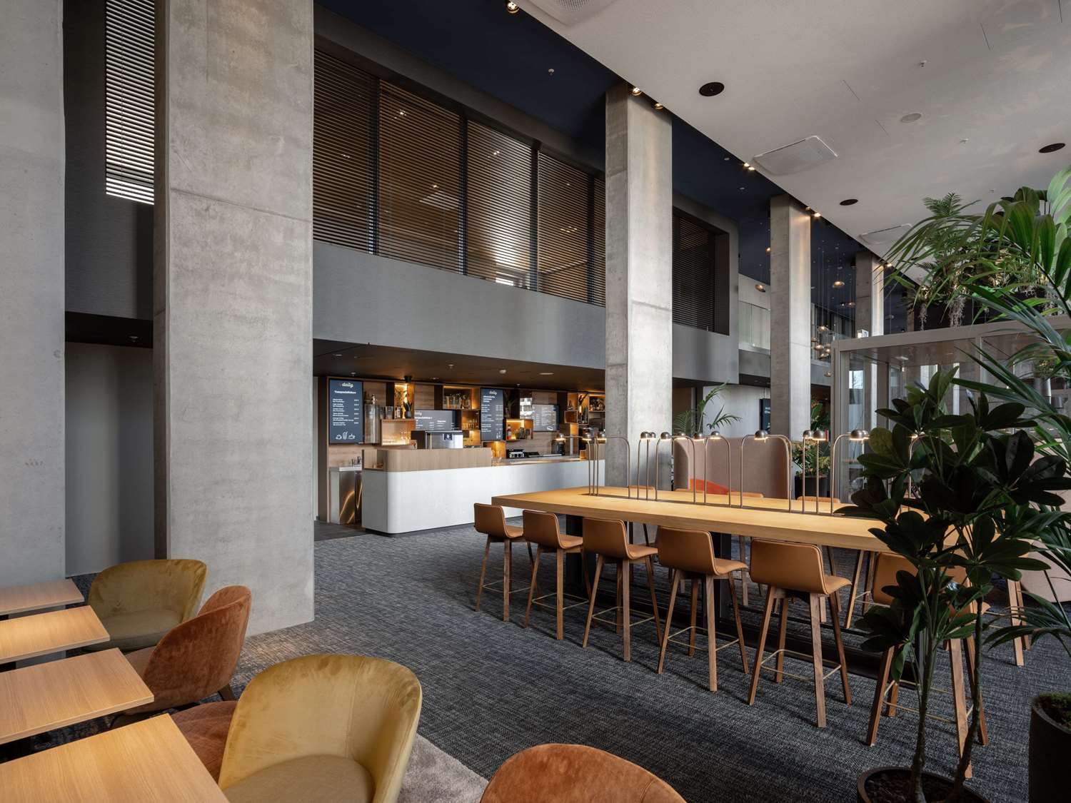 b'mine Frankfurt Airport, WorldHotels Crafted 51/65