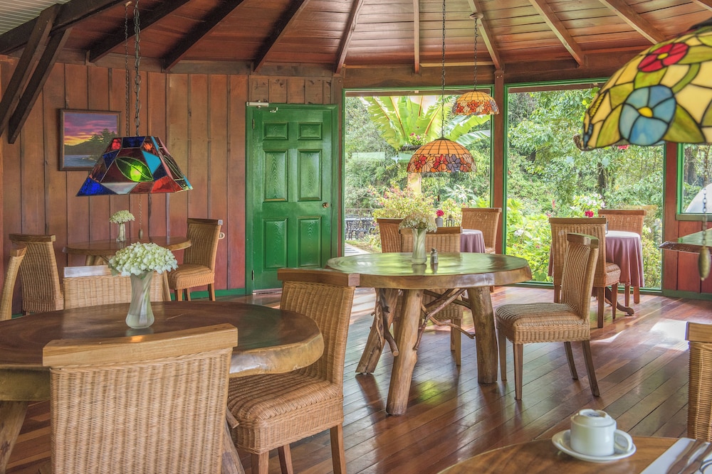 Trogon Lodge 27/46