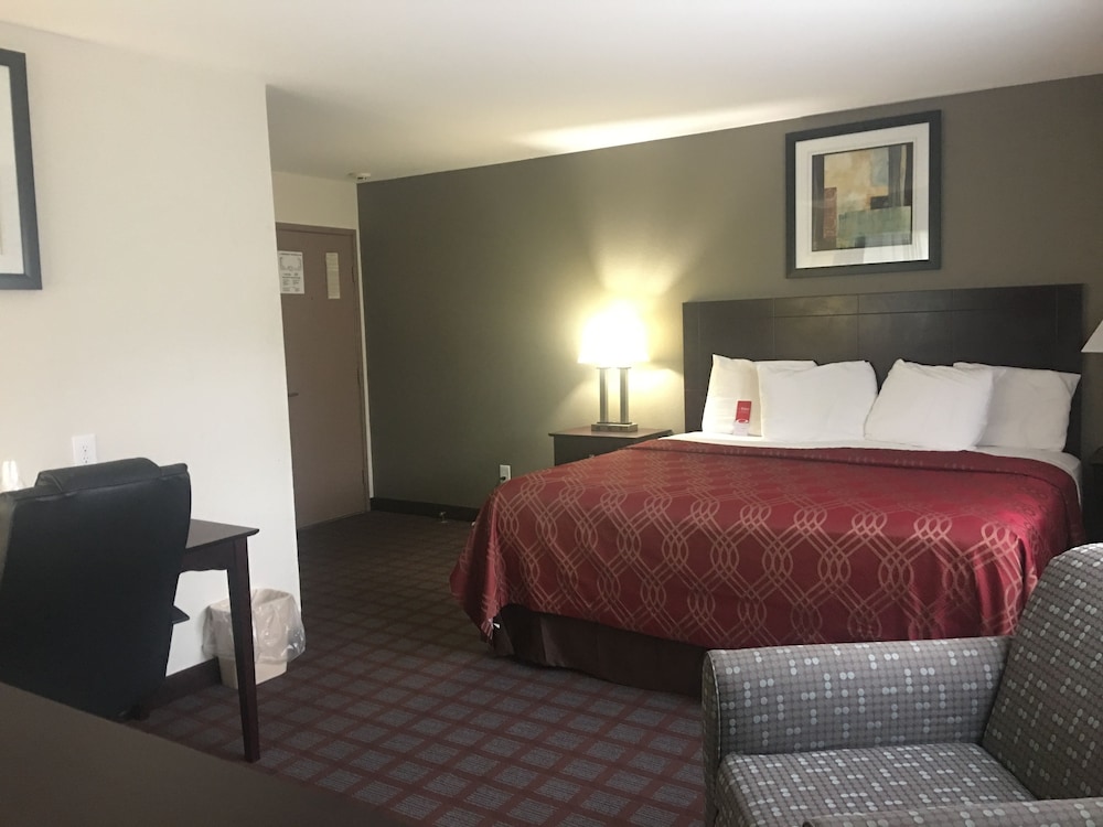 Baymont by Wyndham Iron Mountain 26/69