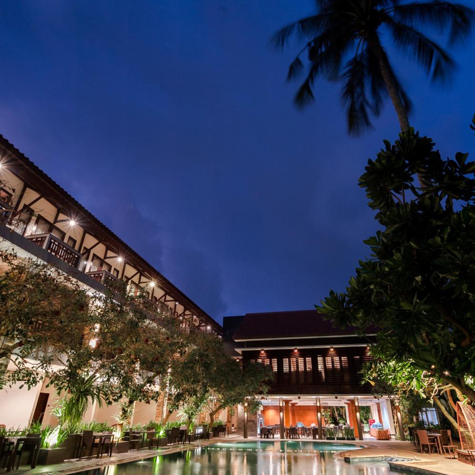 Surya Kencana Seaside Hotel 5/50