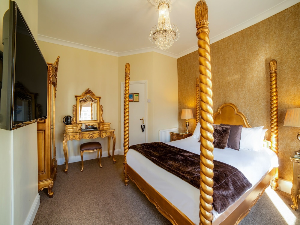 The Lemonfield Hotel 14/39
