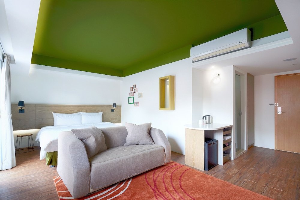 SUPERIOR, DOUBLE BED
