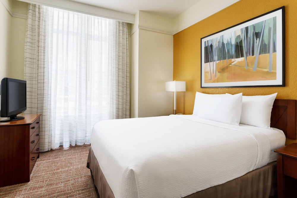 Residence Inn Houston Downtown Convention Center 12/36