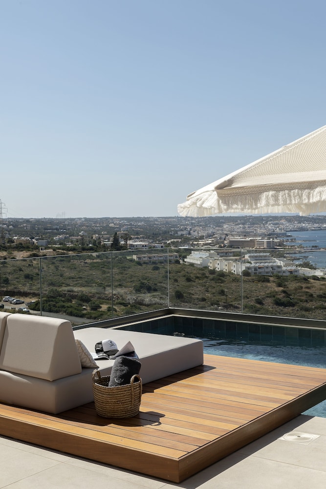 The Nest Resort 40/50