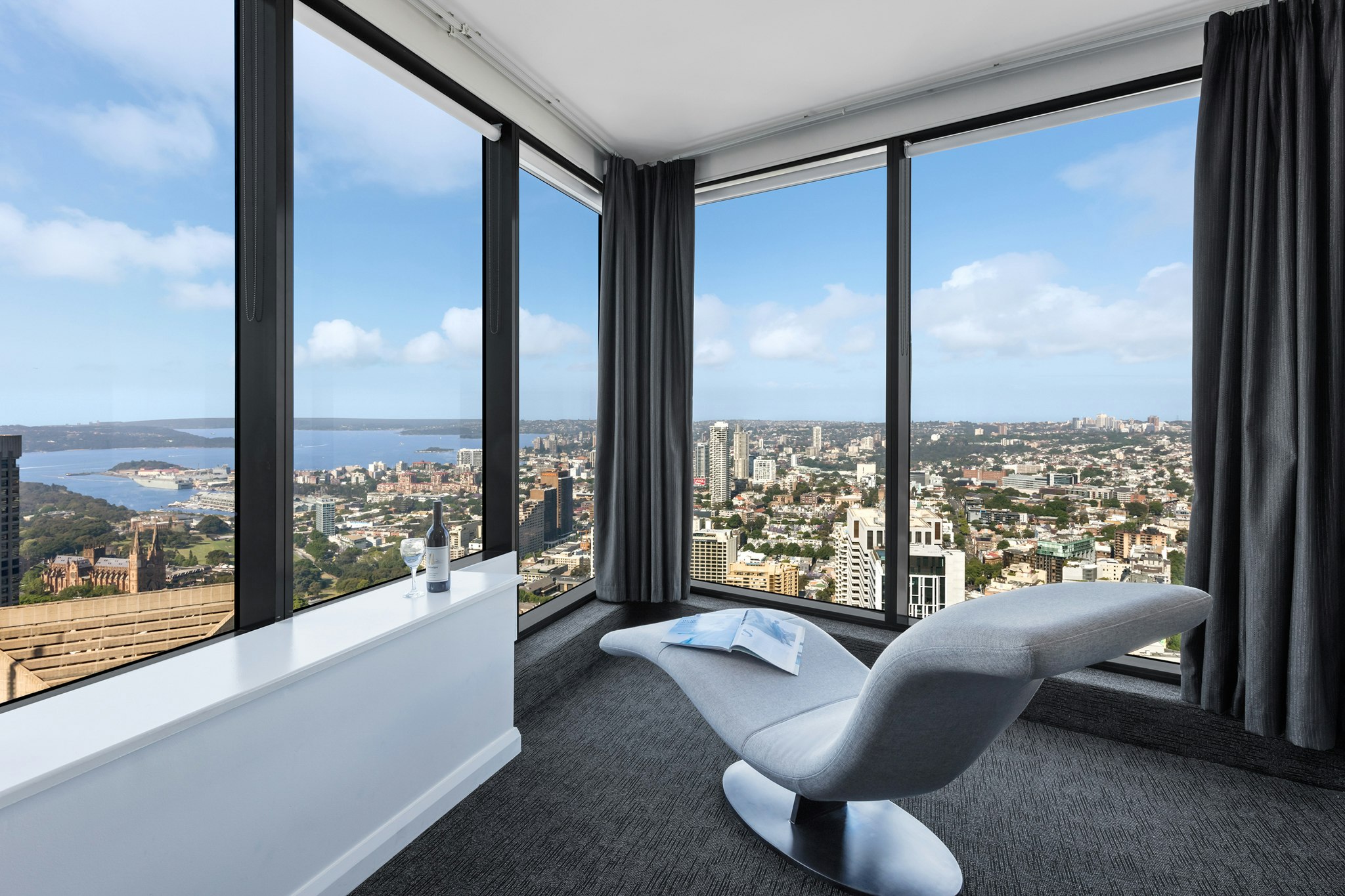 Meriton Suites World Tower 30/50