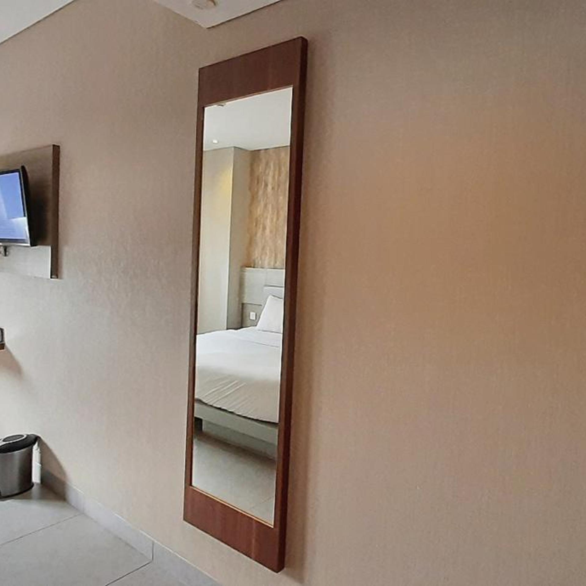 Lynn Hotel Serang 32/43