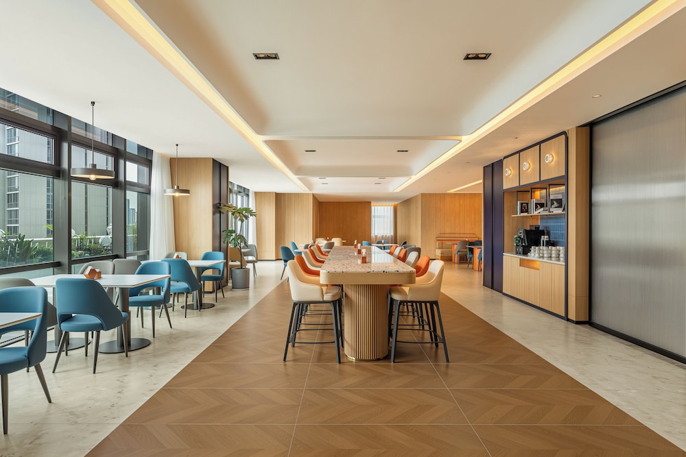 YiWu Zhonglian Kaixin Hotel 61/75
