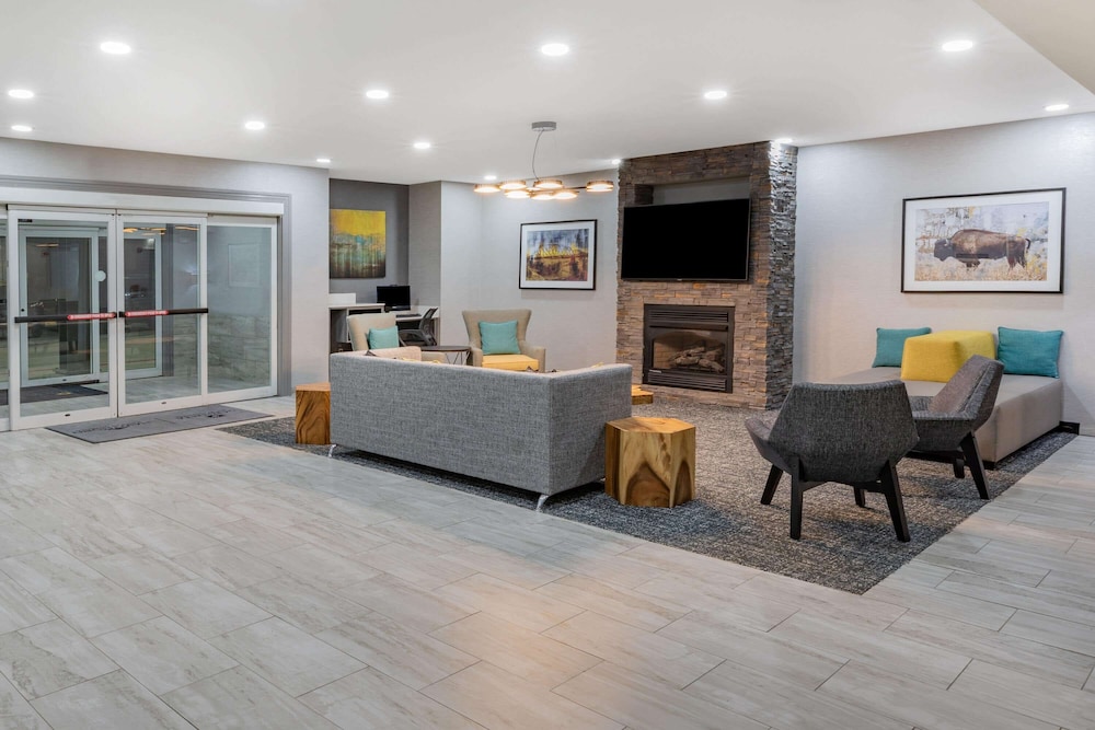 Hawthorn Extended Stay by Wyndham Ardmore 3/22
