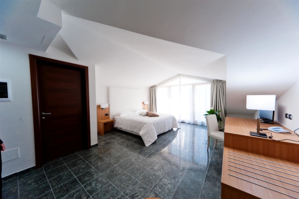 Vea Resort Hotel 6/63