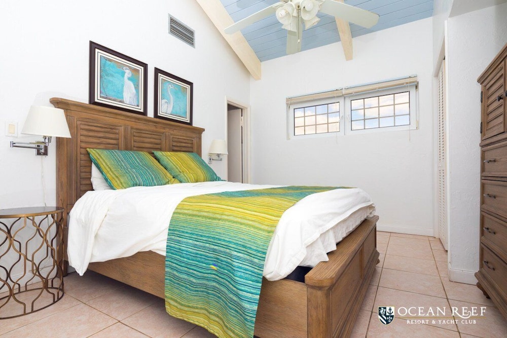 Ocean Reef Yacht Club Resort 30/75